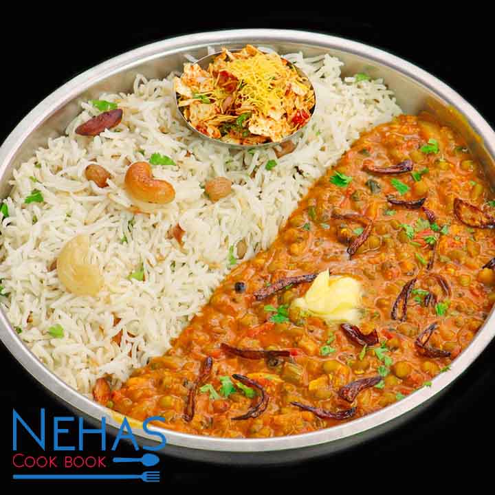 Restaurant style green moong curry | Mug nu shak | pressure cooker ...